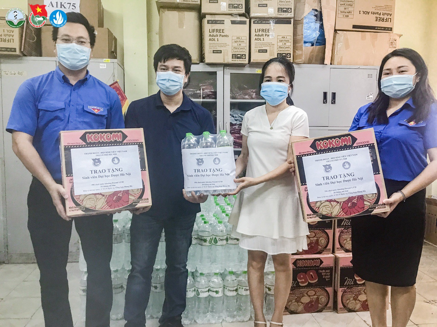 Sinh viên ĐH Dược tình nguyện xuống tóc vào Nam chống dịch - 6