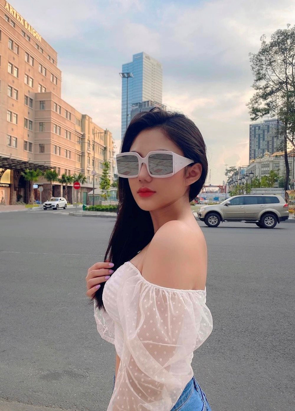 Triệu Vy là cái tên nổi tiếng với giới trẻ TP HCM, cô gái sở hữu vóc dáng 