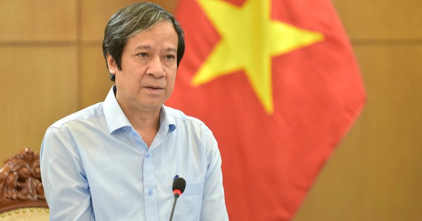 Bộ trưởng GD-ĐT đề nghị Hà Nội tính toán cho học sinh vùng ngoại thành trở lại trường.