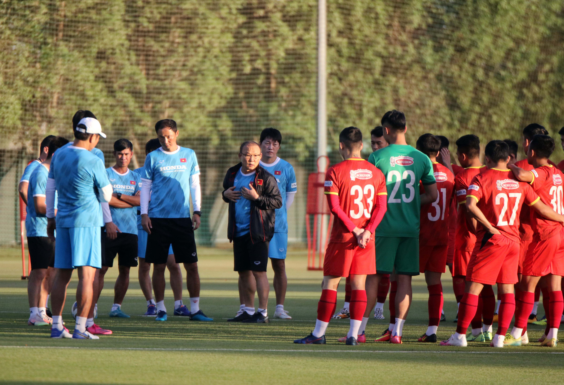 HLV Park Hang Seo yêu cầu khắt khe với U23 Việt Nam ở buổi tập cuối tại UAE - 1