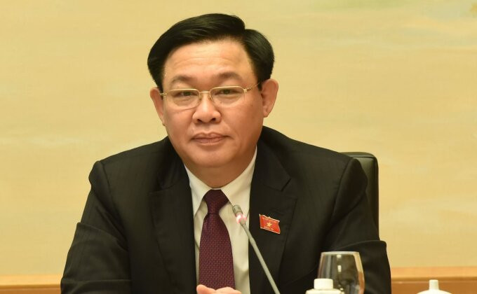 Chủ tịch Quốc hội Vương Đình Huệ tại phiên thảo luận tổ chiều 22/10. Ảnh: Hoàng Phong