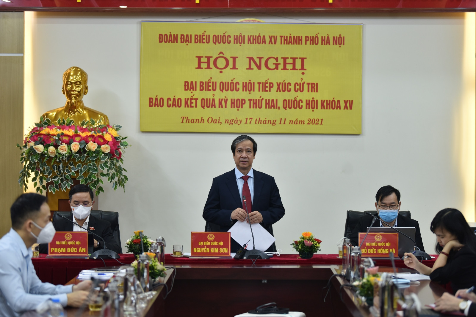 Bộ trưởng Bộ GD&ĐT Nguyễn Kim Sơn phát biểu tại hội nghị Đại biểu Quốc hội tiếp xúc cử tri báo cáo kết quả Kỳ họp thứ 2, Quốc hội khóa XV.