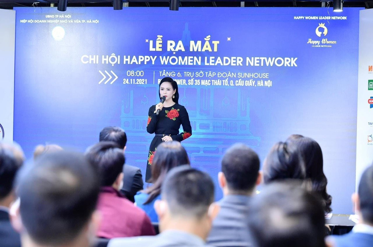 happy-women-leader-network.jpeg