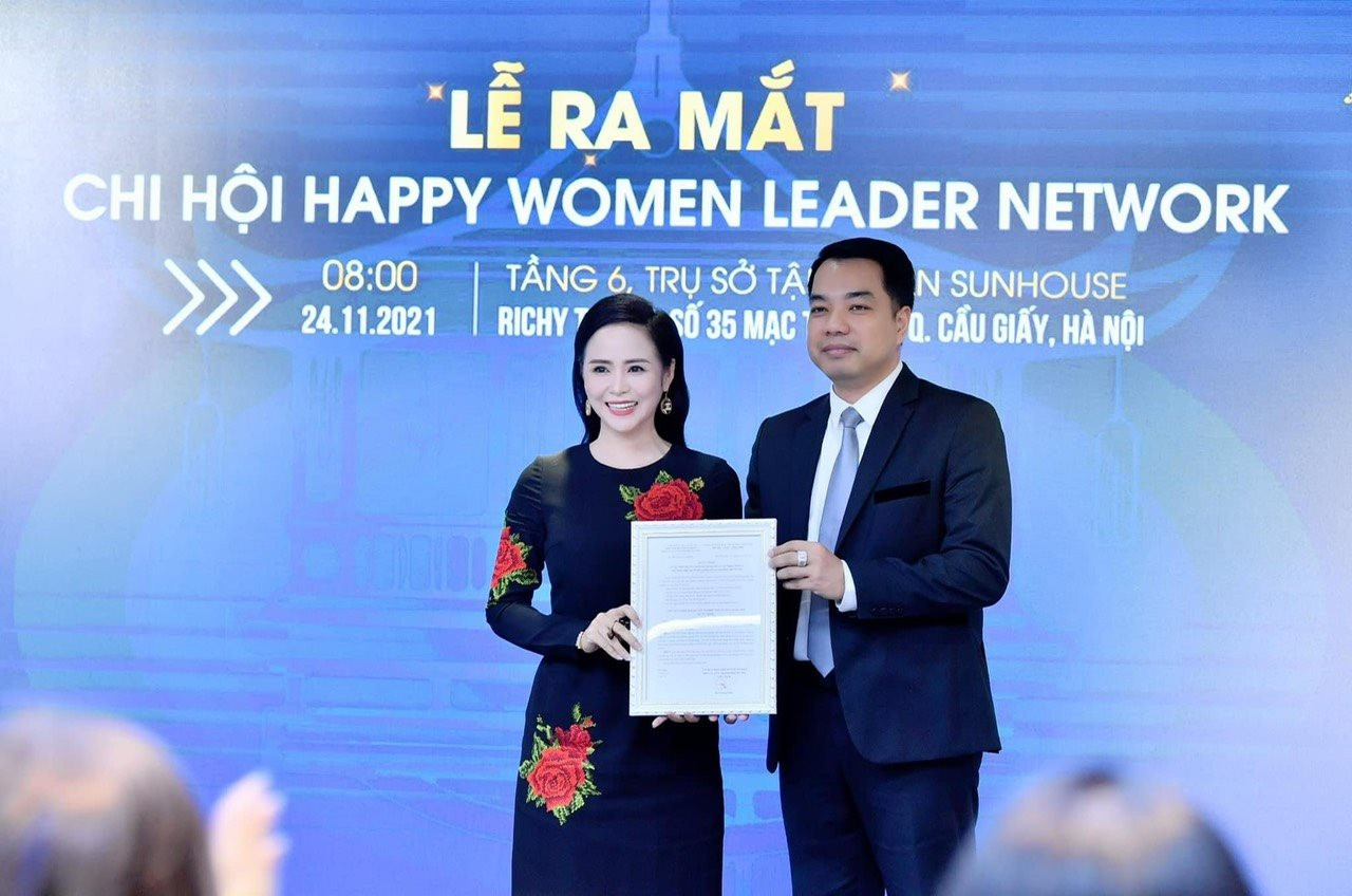 happy-women-leader-network