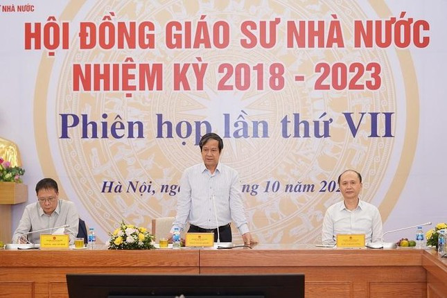PGS Trần Xuân Bách là ứng viên giáo sư trẻ nhất năm 2021 ảnh 1