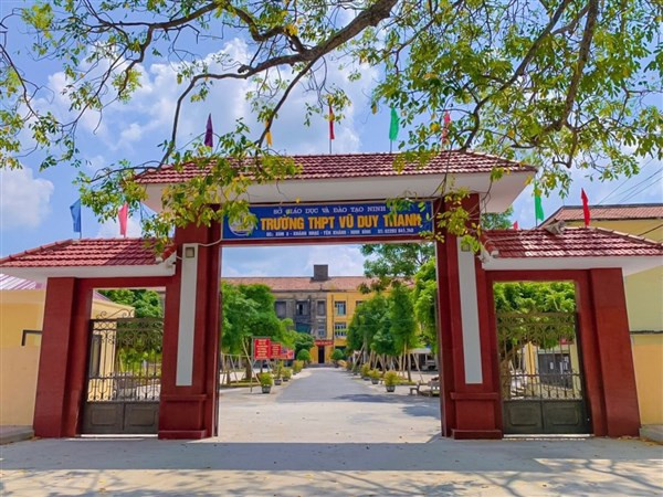 Ngôi trường mang tên Bảng nhãn Vũ Duy Thanh tại quê hương Yên Khánh.