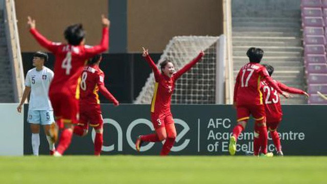 FIFA chúc mừng ĐT nữ Việt Nam lần đầu tiên đến với World Cup - Ảnh 1.