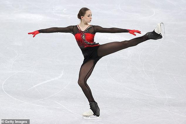 Nhan sắc 'vạn người mê' của nữ thần trượt băng Nga vừa thoát án doping ở Olympic mùa đông - 3