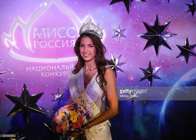 Ngắm nhìn vẻ đẹp bốc lửa của dàn hoa hậu Nga và Ukraine - Ảnh 5.