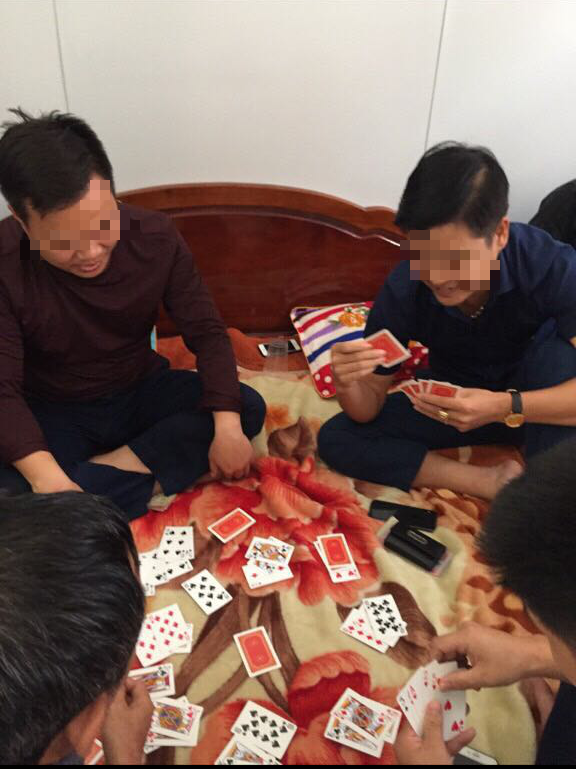 Xác minh tin đội phó thanh tra giao thông huyện Thanh Oai và nhân viên đánh bạc tại trụ sở - Ảnh 1.