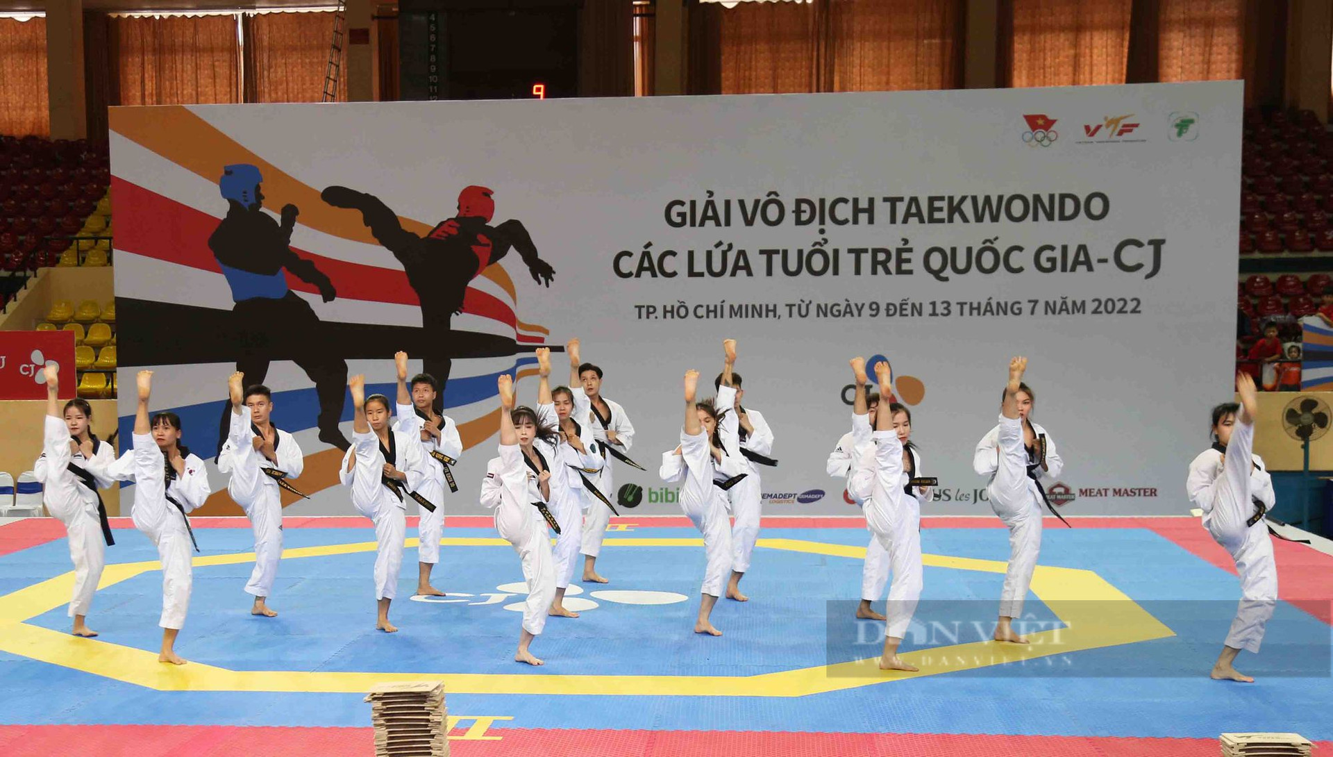 Châu Tuyết Vân khuấy động Giải Taekwondo các lứa tuổi trẻ toàn quốc 2022 - Ảnh 5.