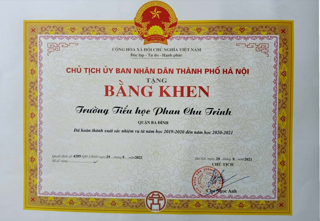 Tieu-hoc-phan-chu-trinh-nhan-bang-khen.png