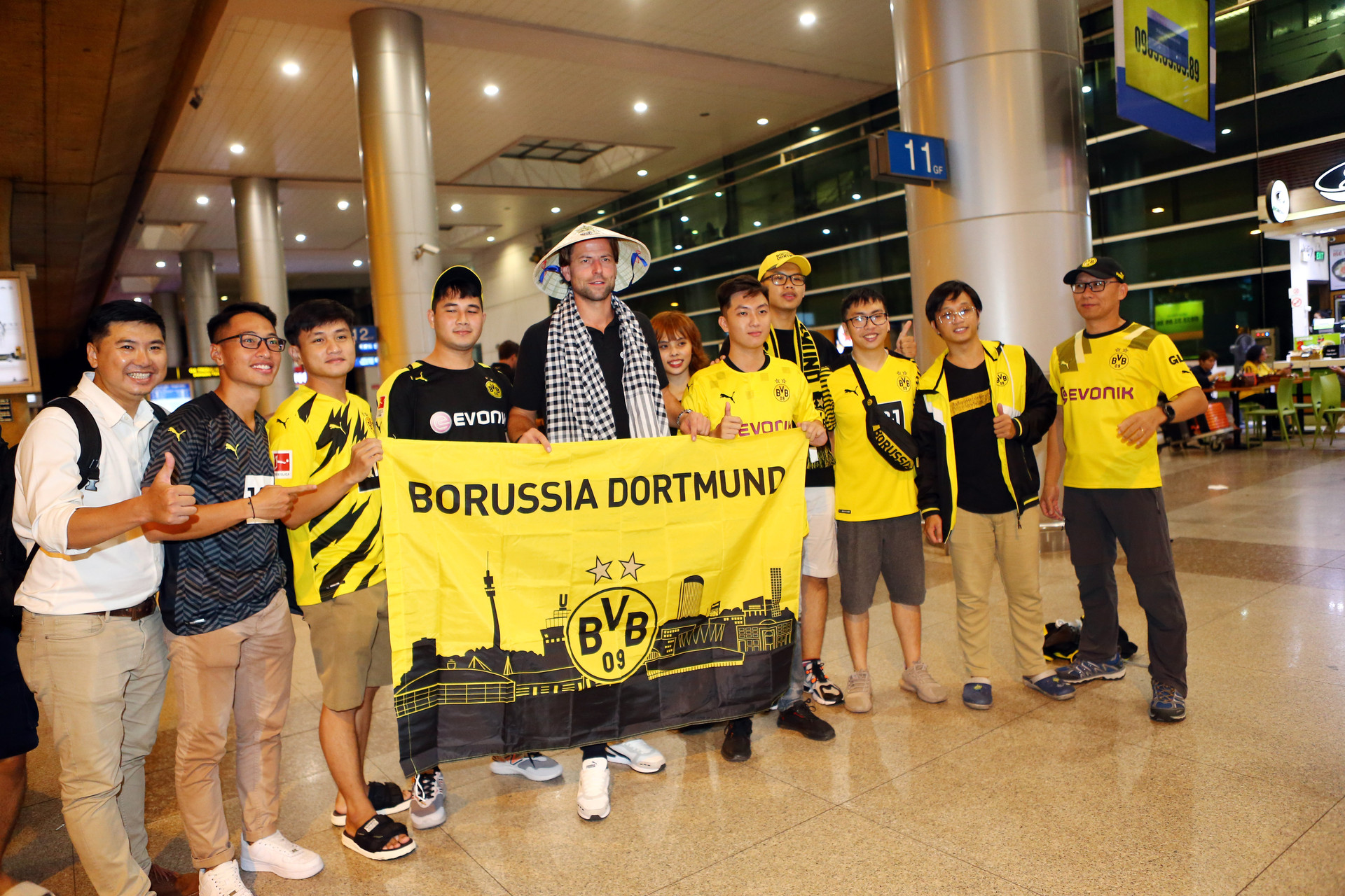 Huyền thoại Dortmund đến Việt Nam, sẵn sàng đấu Công Vinh, Văn Quyến - 2