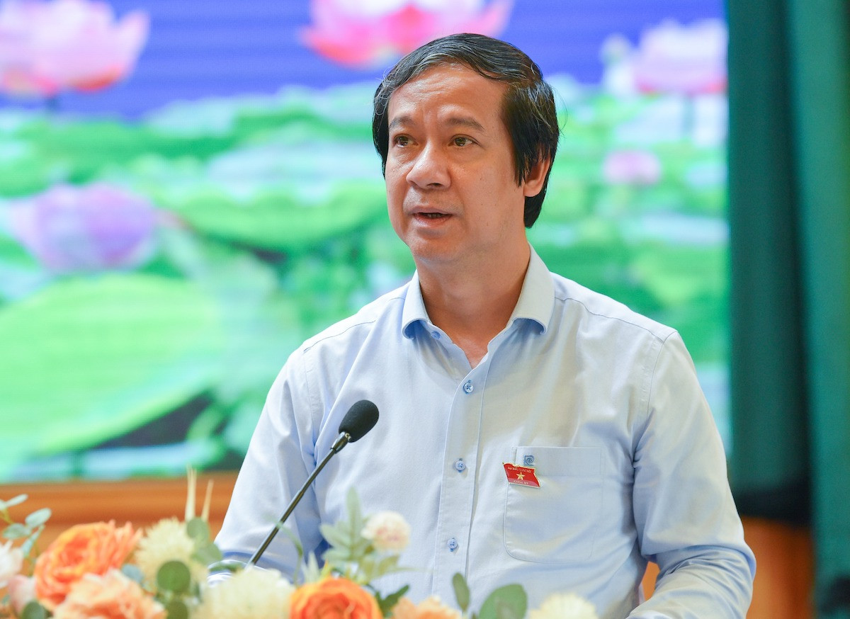Bộ trưởng Nguyễn Kim Sơn nêu loạt giải pháp khắc phục tình trạng thiếu giáo viên - Ảnh 1.