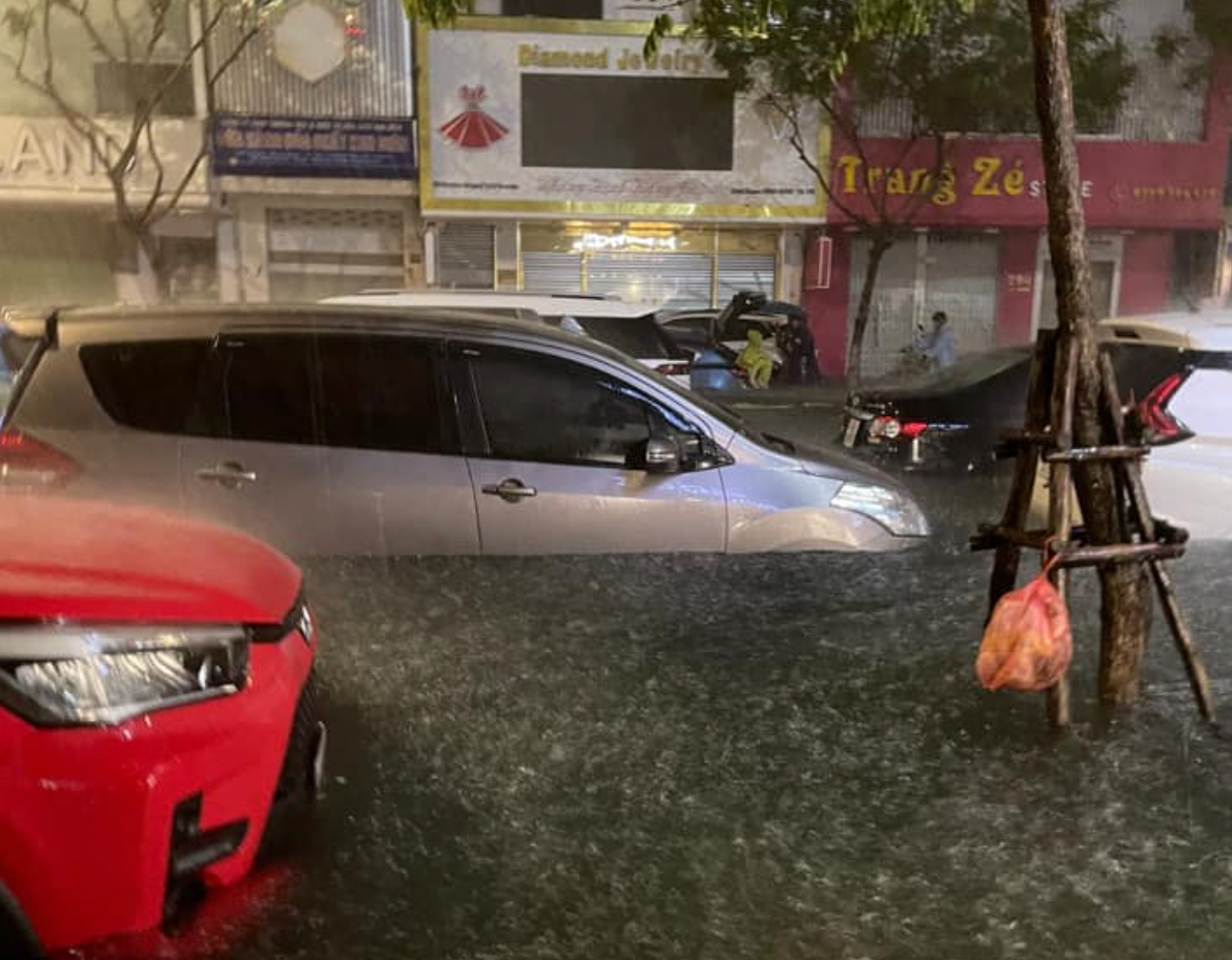 mua bao Da Nang anh 3