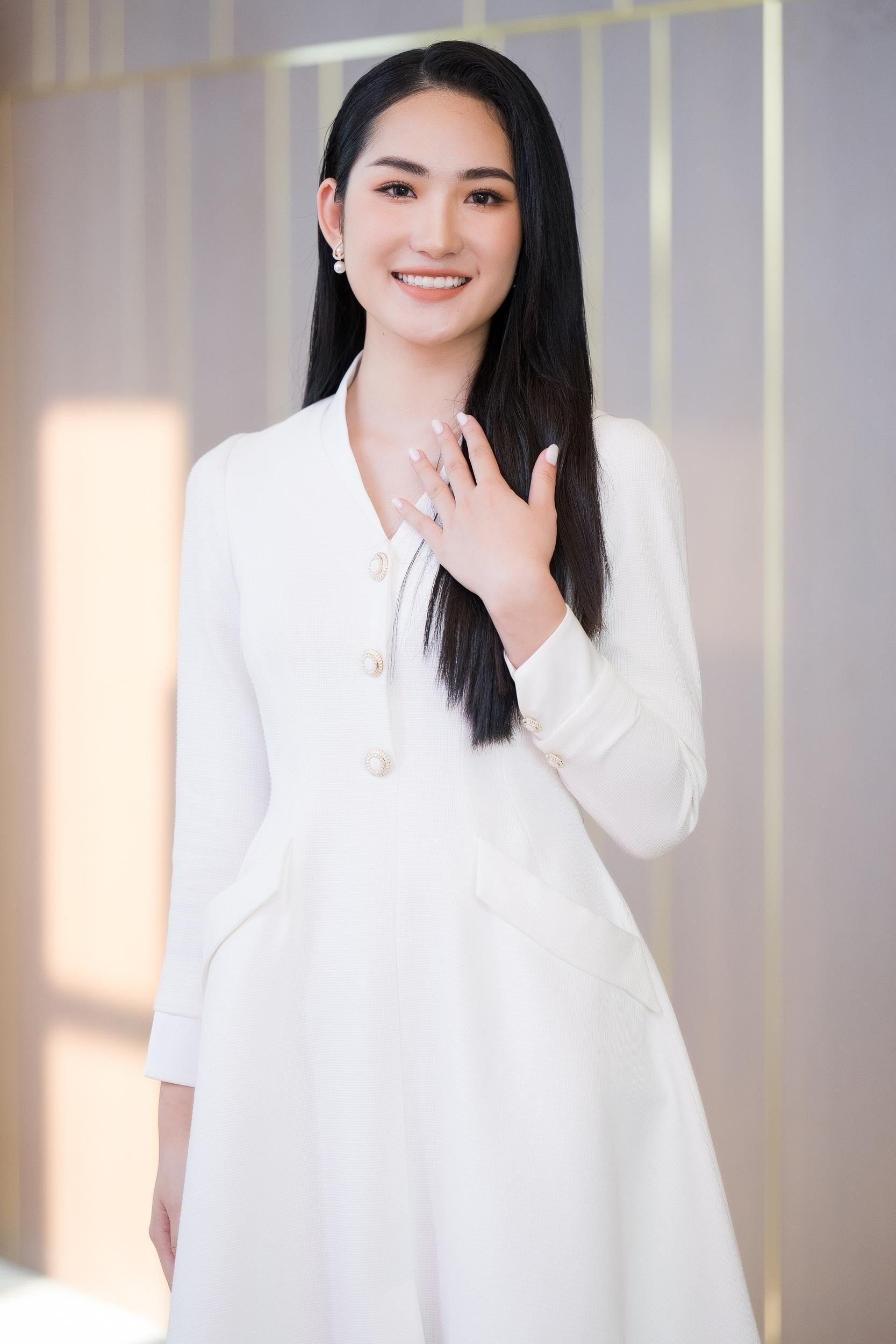 5 nữ sinh Đại học Kinh tế Quốc dân ở Hoa hậu Việt Nam 2022 ảnh 3