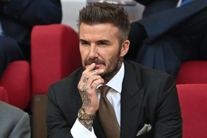 David Beckham lịch lãm như nam thần trên khán đài cổ vũ tuyển Anh ở World Cup 2022 - Hình 2