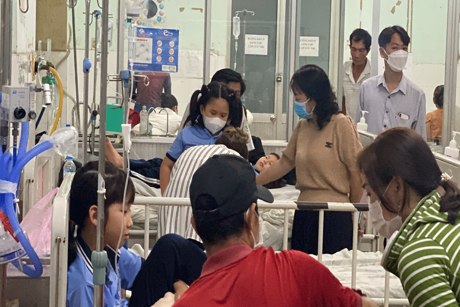 14 học sinh Tiền Giang nhập viện sau khi uống sữa ở trường ảnh 1