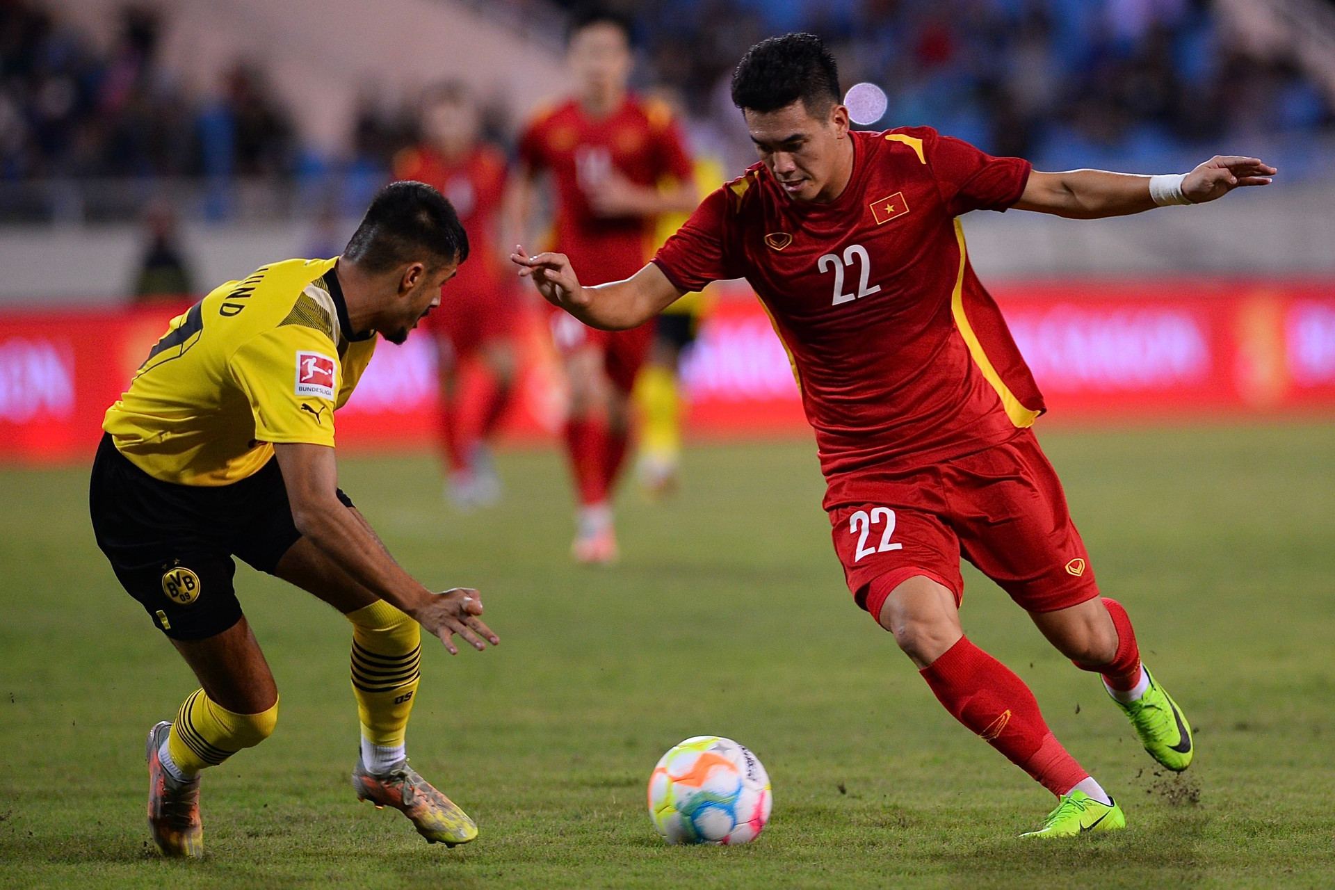 Thua tuyển Việt Nam, HLV Dortmund thất vọng hẹn tái đấu - 1