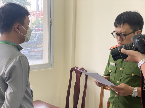 Khởi tố 3 trợ lý của Nguyễn Phương Hằng -0