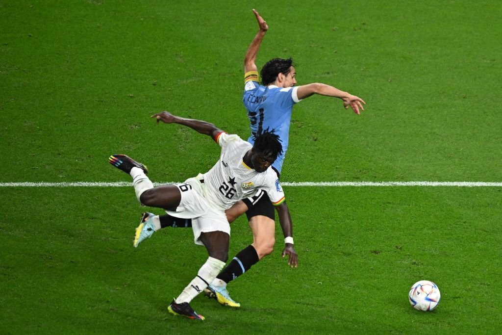 Bị loại khỏi World Cup, Chủ tịch LĐBĐ Uruguay chỉ trích Ronaldo và trọng tài - Ảnh 2.