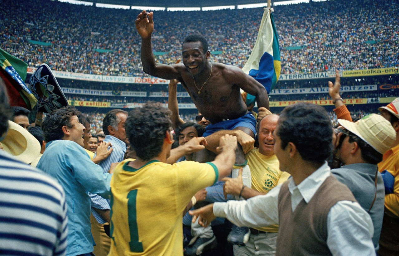 Sự nghiệp vĩ đại của Vua bóng đá Pele - 2