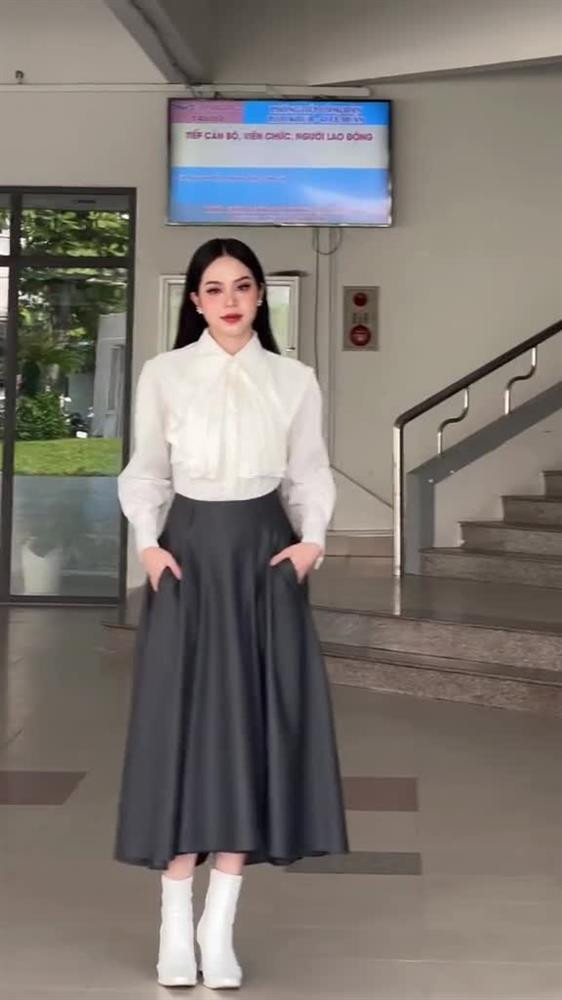 Thời trang đi học của Hoa hậu Việt Nam Thanh Thủy so với Đỗ Thị Hà-1