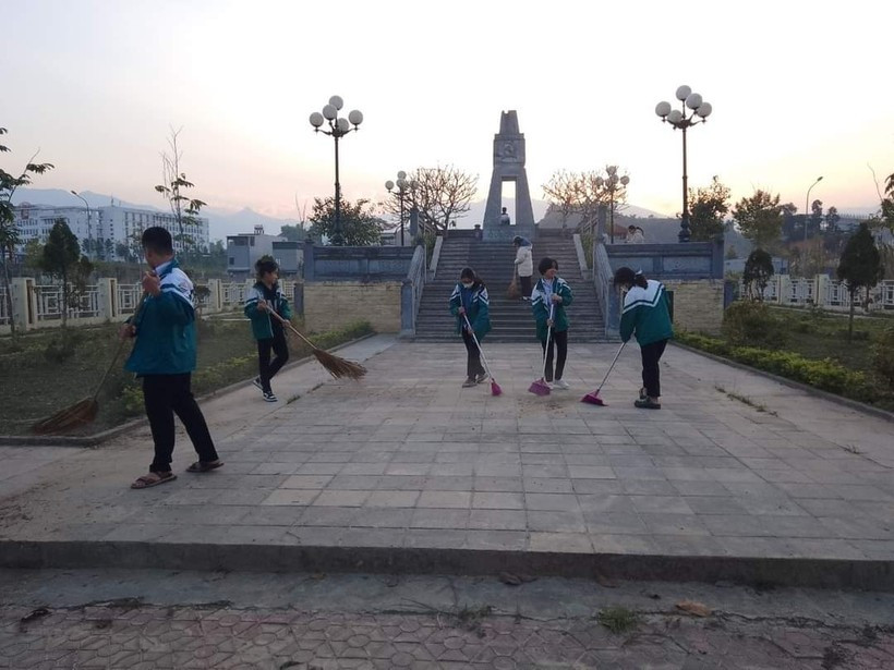 'Kim chỉ nam' giáo dục đạo đức lối sống cho học sinh Lào Cai ảnh 2