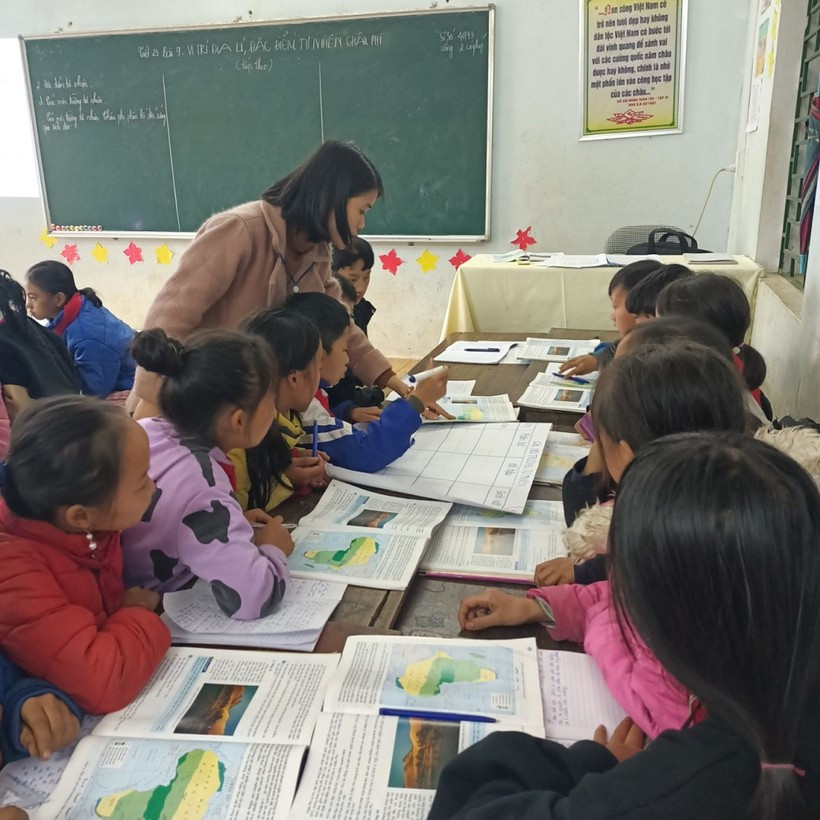 Cô giáo vùng cao Đồng Văn với hành trình gieo chữ thắp sáng ước mơ ảnh 2