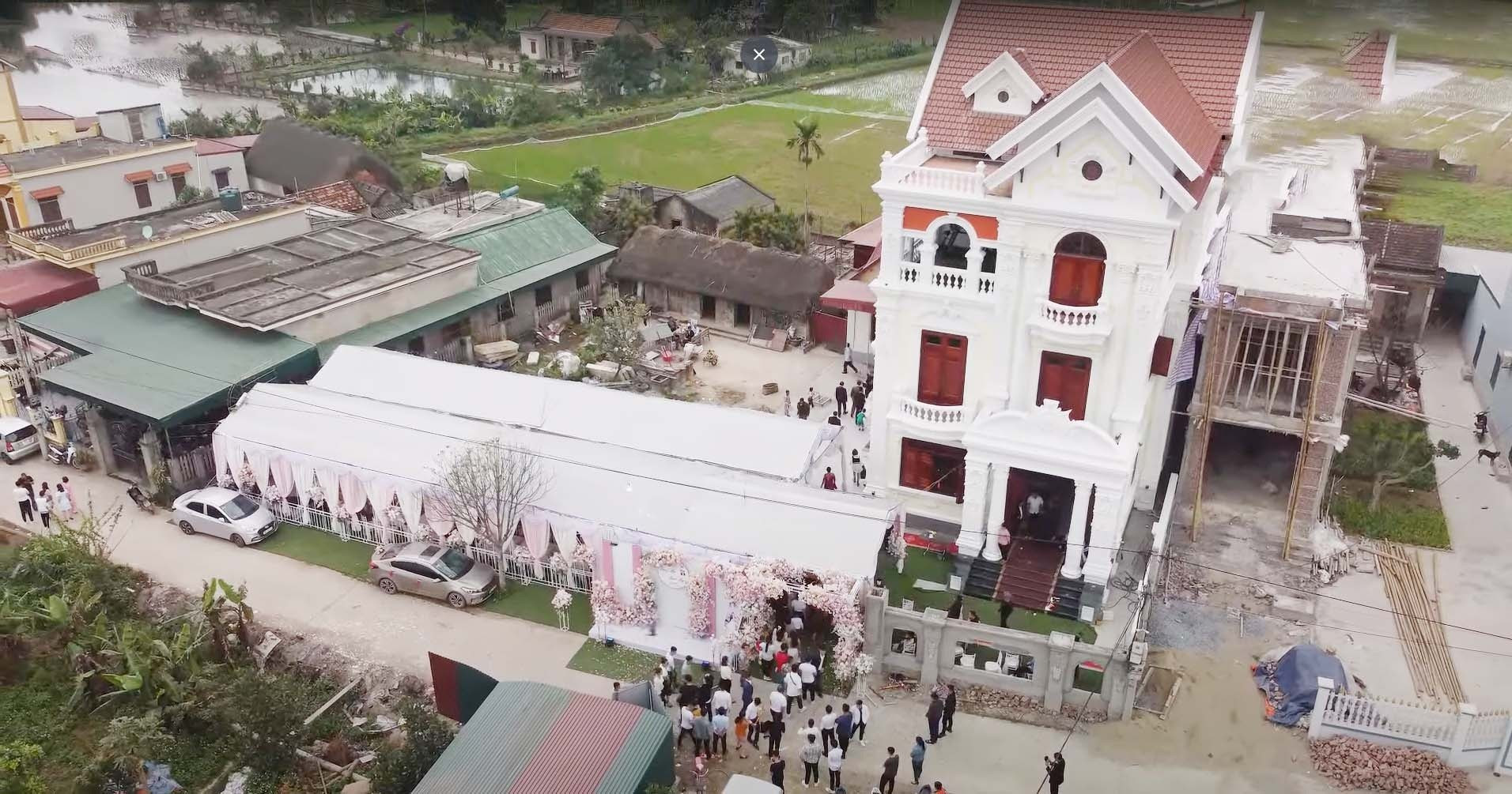 Video cô dâu Ninh Bình bước từ nhà tranh sang biệt thự 4 tỷ gây sốt mạng - 3