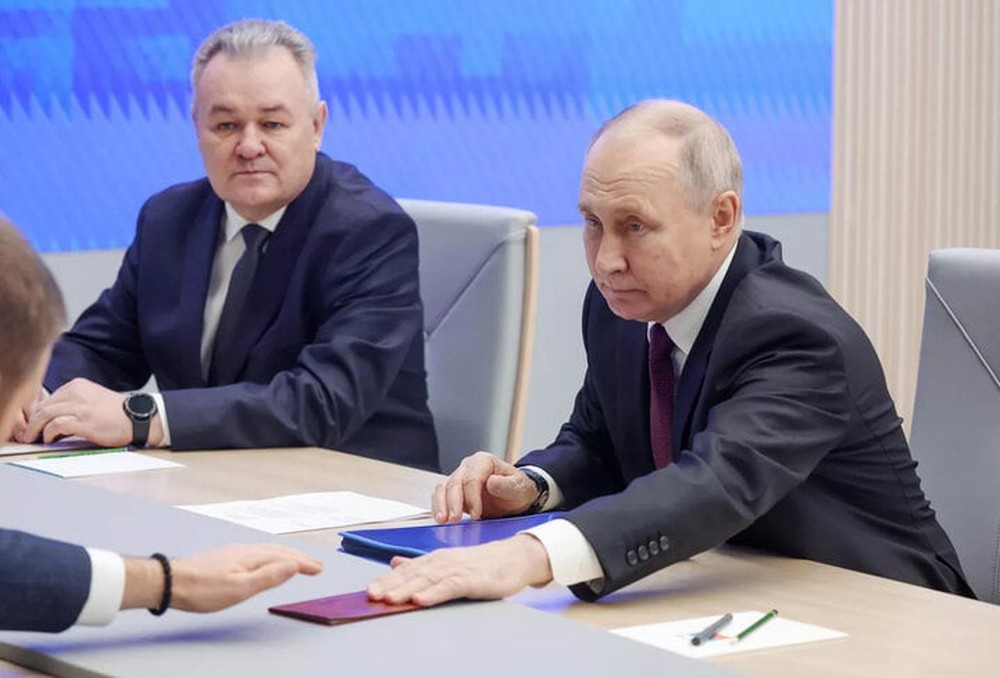 Video Tổng thống Nga Putin nộp hồ sơ tranh cử 2024 - Ảnh 2.