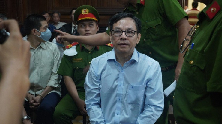 Hình ảnh cựu chủ tịch Saigon Co.op Diệp Dũng trong vụ án thứ hai - 1