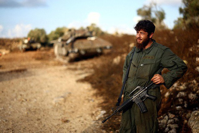 Hezbollah nã hàng chục tên lửa, miền Bắc Israel rung chuyển - 3