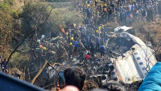 Phi công ngắt nhầm nguồn điện, máy bay Nepal gặp thảm kịch - 1