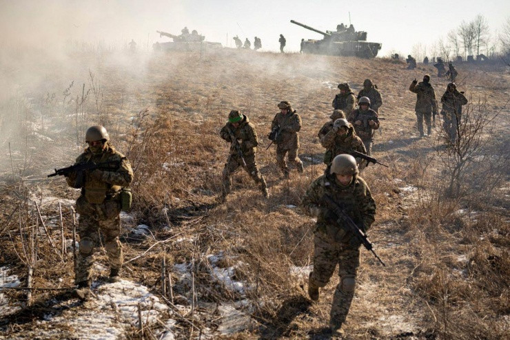 Thống đốc Nga tuyên bố quân đội Ukraine sẽ sụp đổ trong vài tháng tới - 1