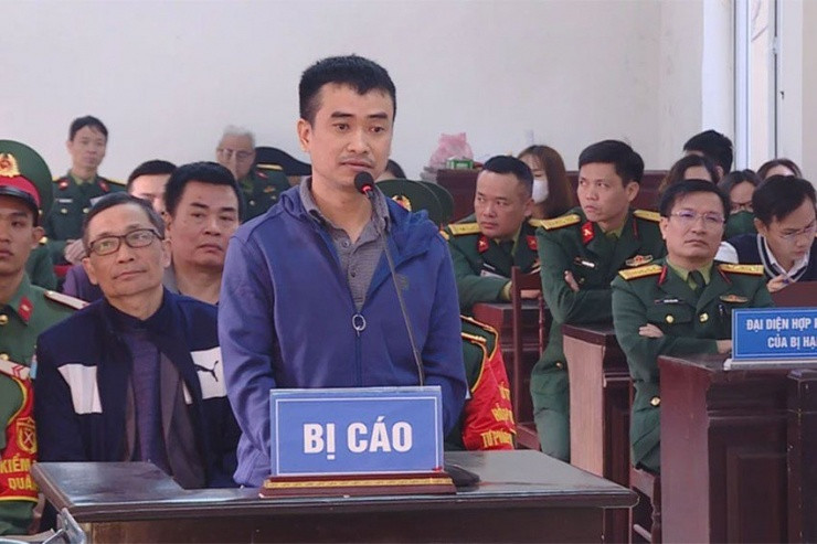 Ngày mai, Phan Quốc Việt tiếp tục hầu tòa vụ án thứ 2 - 1
