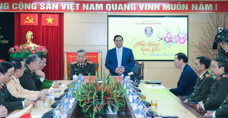 Thủ tướng Chính phủ Phạm Minh Chính đánh giá cao và biểu dương những kết quả mà lực lượng CSGT đã đạt được trong thời gian qua.