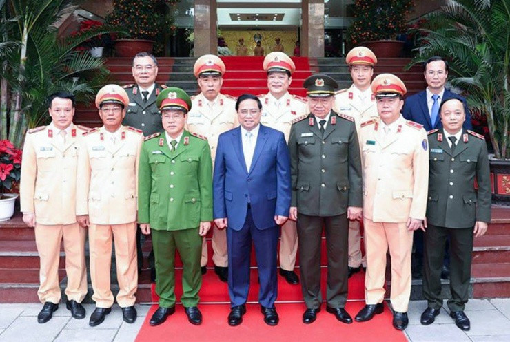 Thủ tướng Chính phủ Phạm Minh Chính; Bộ trưởng Tô Lâm cùng các đại biểu.
