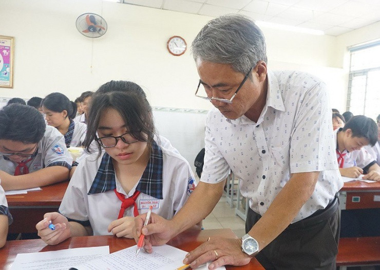 Một tiết học của học sinh lớp 9 Trường THCS Nguyễn Trãi, quận Gò Vấp. Ảnh: NGUYỄN QUYÊN