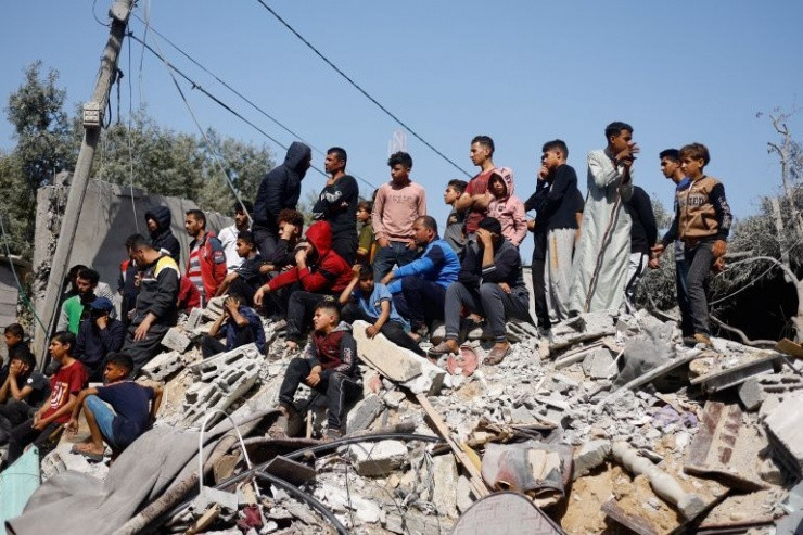 Cuộc xung đột ở Dải Gaza đẩy hàng trăm ngàn người vào cảnh mất nhà cửa. Ảnh: AlJazeera