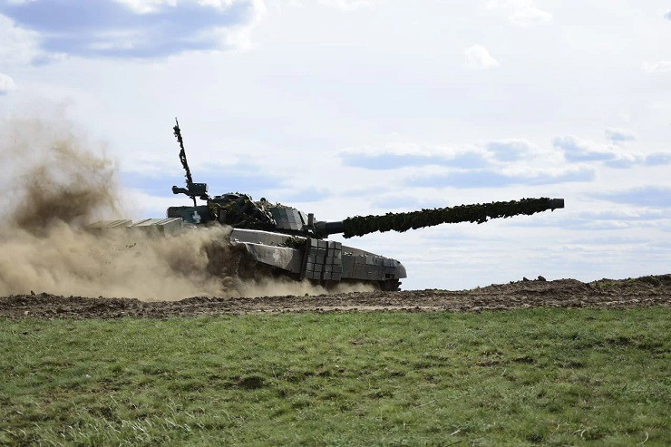 Xe tăng Ukraine chiến đấu trong xung đột.