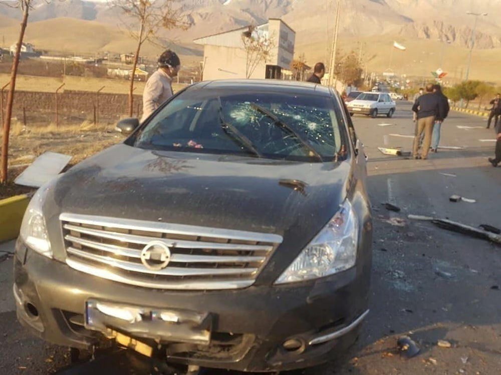 Hiện trường vụ tấn công khiến ông Fakhrizadeh thiệt mạng ngày 27/11/2020. Ảnh: Reuters