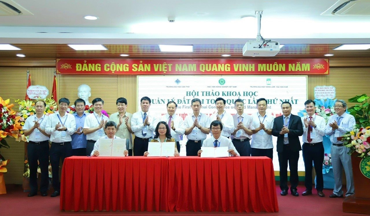 khoa-qldd-1.jpg