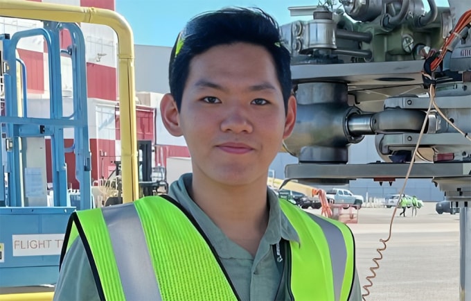 Đăng Khoa trong chuyến thực tập một tháng tại Boeing ở Mỹ năm 2023. Ảnh: Nhân vật cung cấp