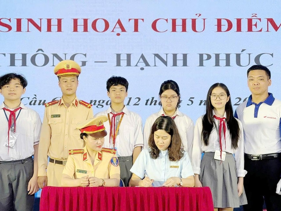 11-1305.jpg
