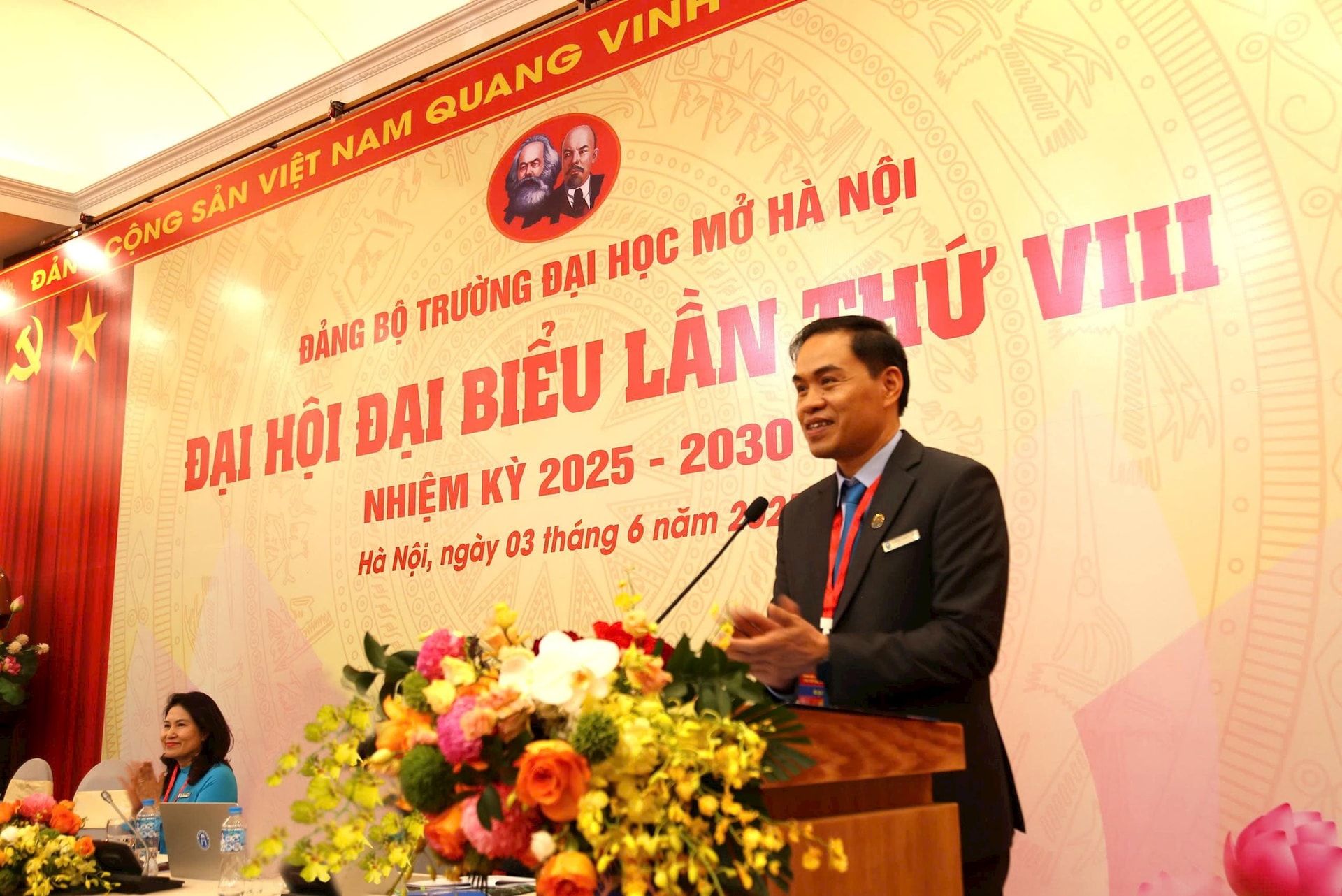 truongdaihocmo.jpg1.jpg