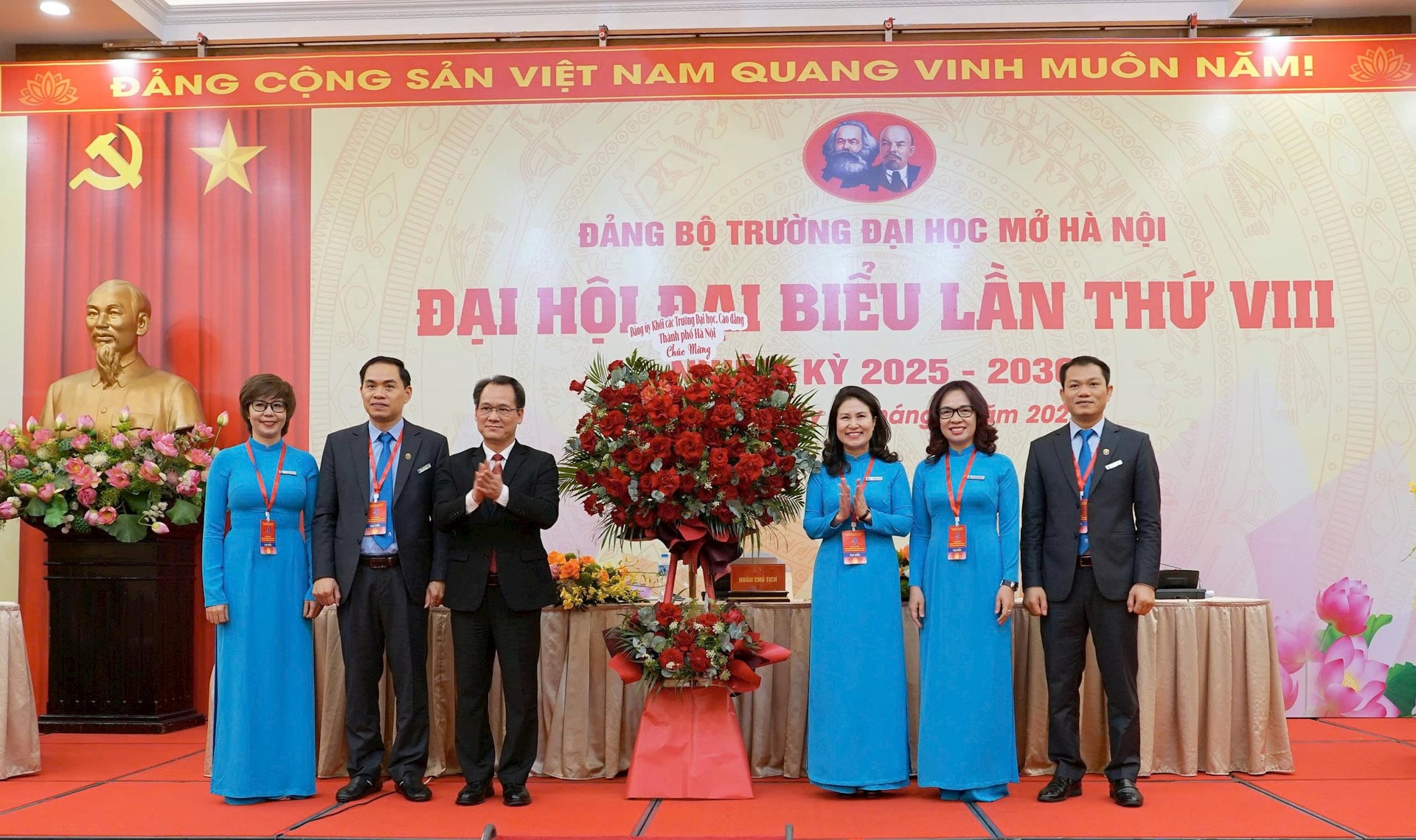 truongdaihocmo.jpg2.jpg