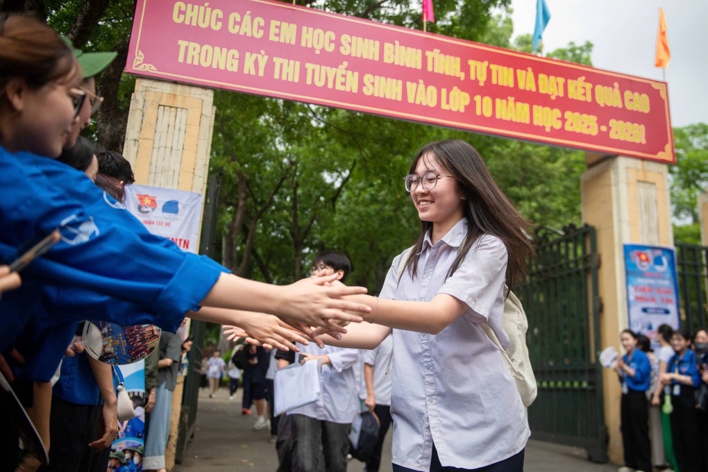 Trường THCS Cầu Giấy có 97 em đỗ vào Chuyên Khoa học Tự nhiên - 2