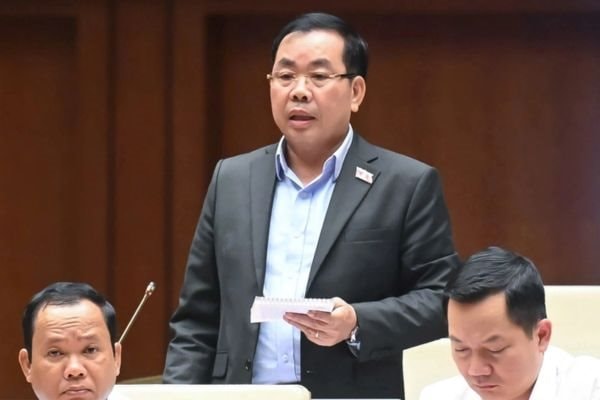 nguyen-quang-huan.jpg