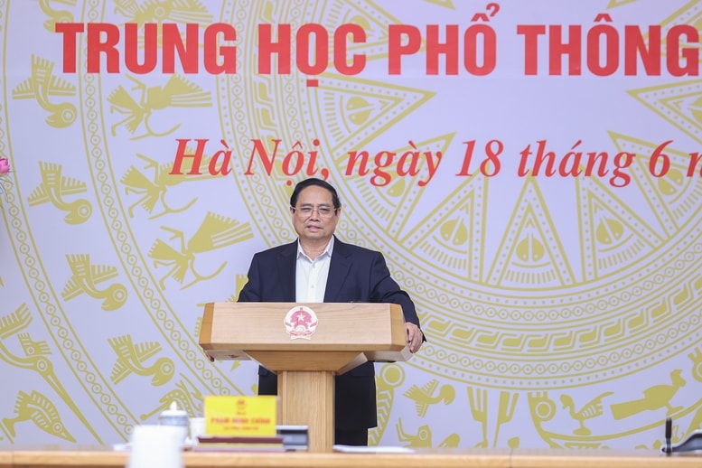 Thủ tướng: Tạo thuận lợi nhất cho mỗi thí sinh, tổ chức kỳ thi THPT thực sự là 'ngày hội'- Ảnh 7.
